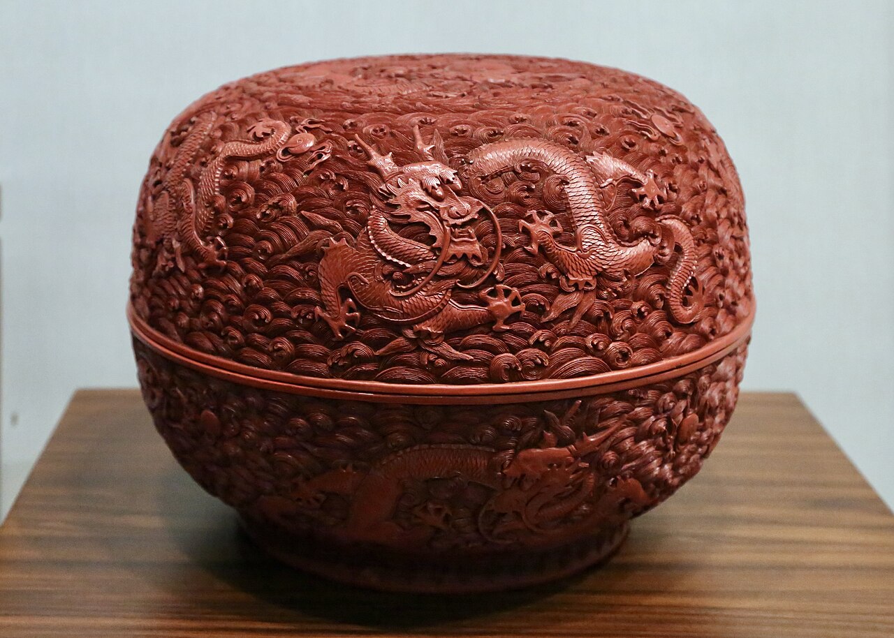 剔红
