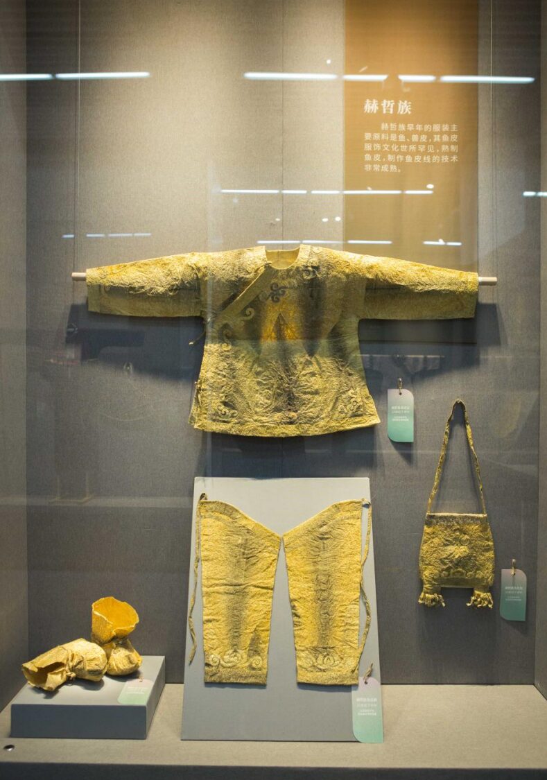 赫哲族鱼皮制作技艺 · 真实工艺实物 / 代表作品参考，新增60 · 真实工艺图已稳定收录